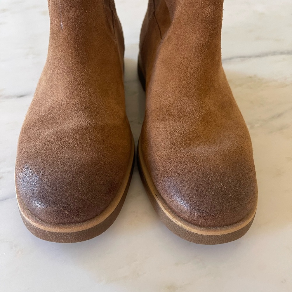 UGG Slouch Short Boots Booties, Sold Out!, Chestnut Suede Leather, Like New - Picture 9 of 15